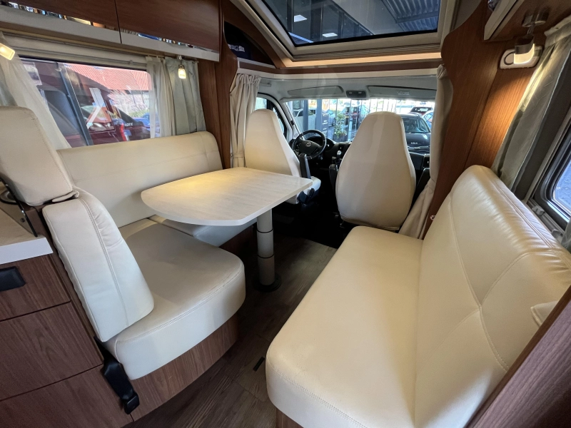 Eura Mobil Profila 670 SB 180PK Automaat  foto: 9