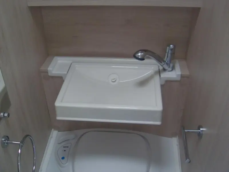 Caravelair Alba 390 in nieuwstaat  foto: 7