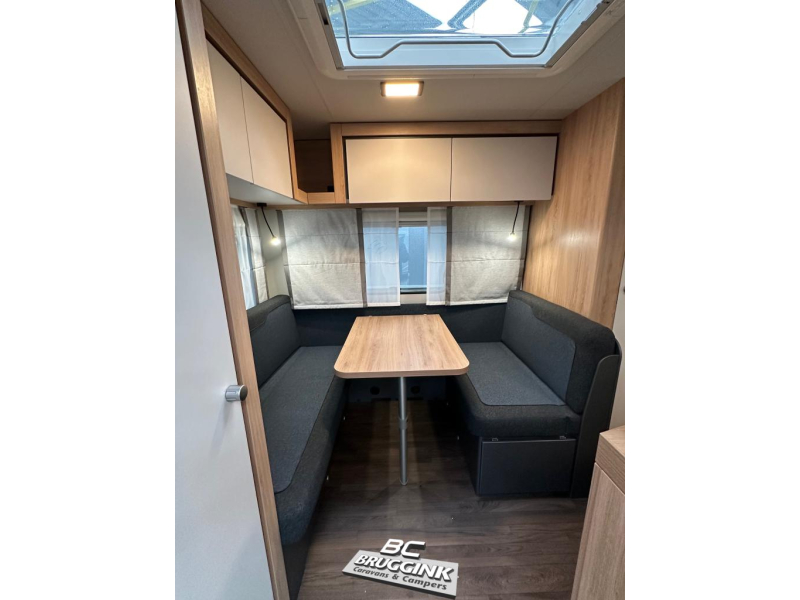 Knaus Sport 420 QD Querbetten 210 CM LANG! Foto: 2