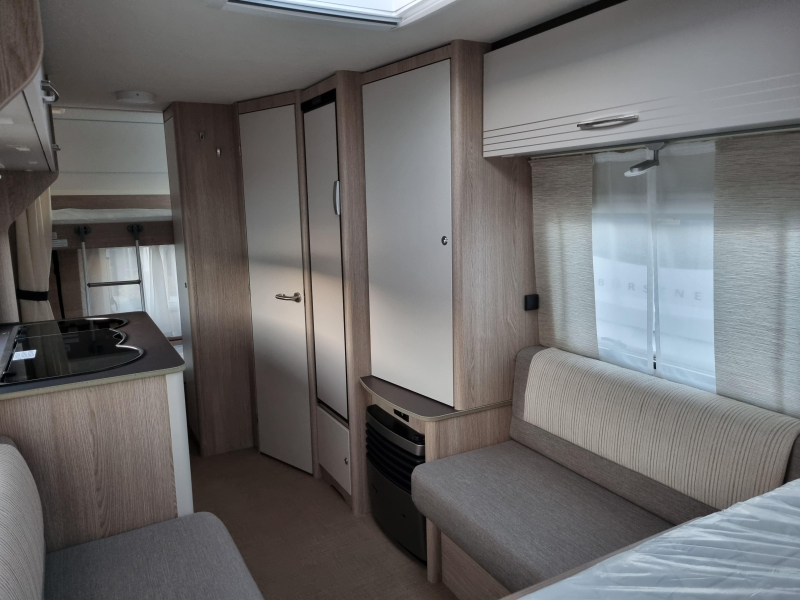 Bürstner Premio Life 490 TK Gratis Mover!  foto: 8