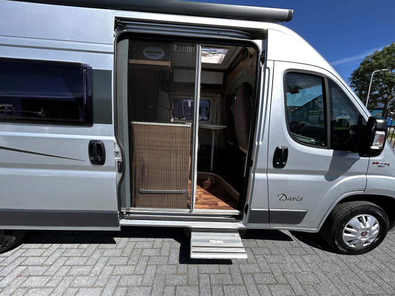 Karmann Davis 590 Transverse bed/2017/Euro6/Airco photo: 6