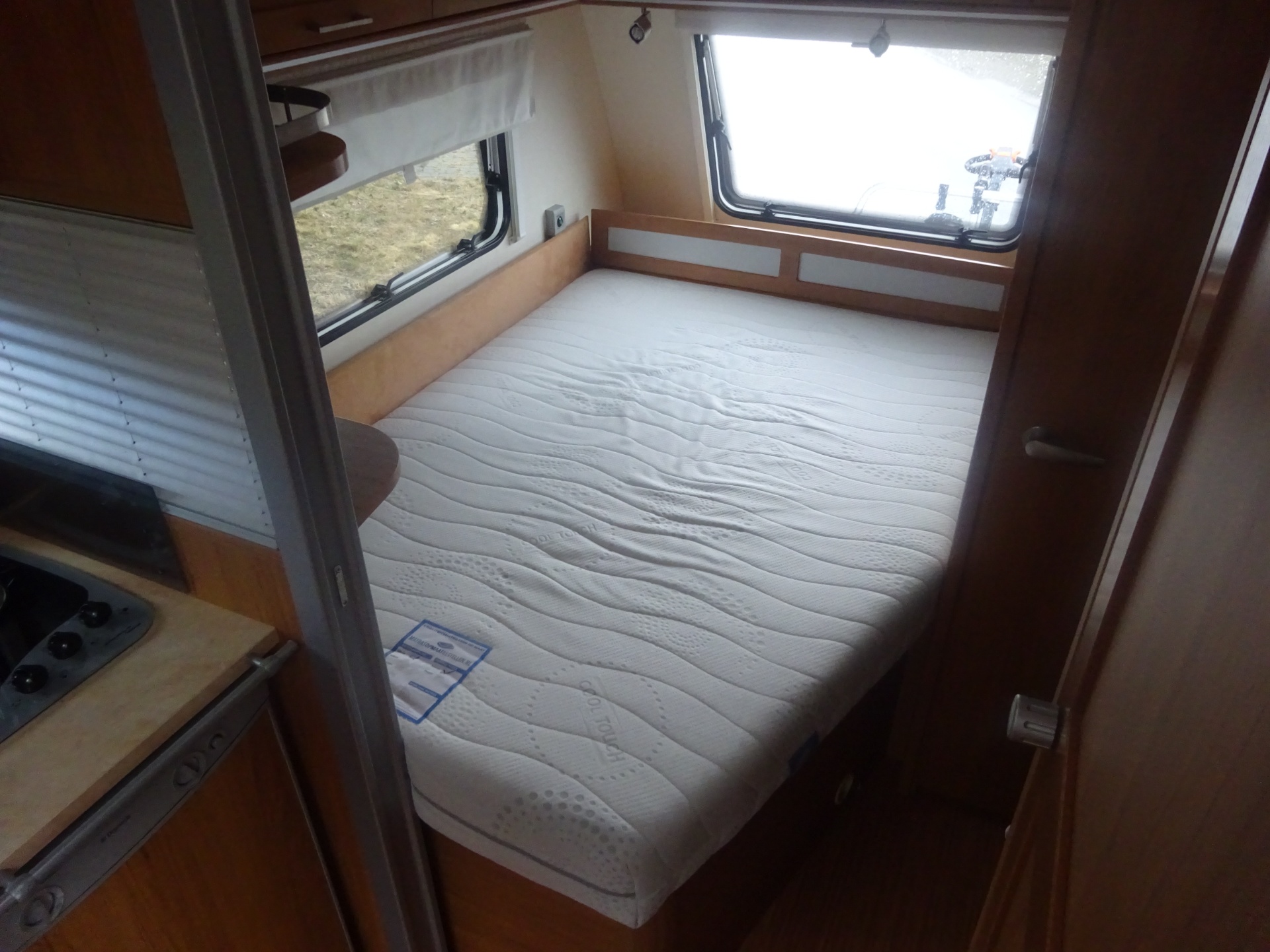 Knaus Azur 460 Frans Bed en Rondzit + Mover foto: 10