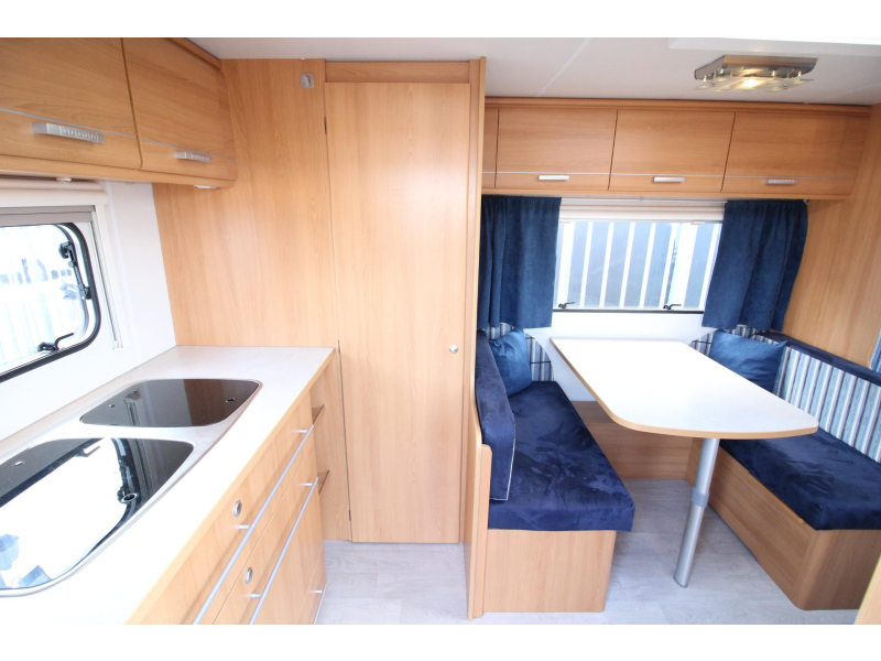 Caravelair Antares 420 Quatro 420 AMF Etuiluifel + zijwand(en)  foto: 5