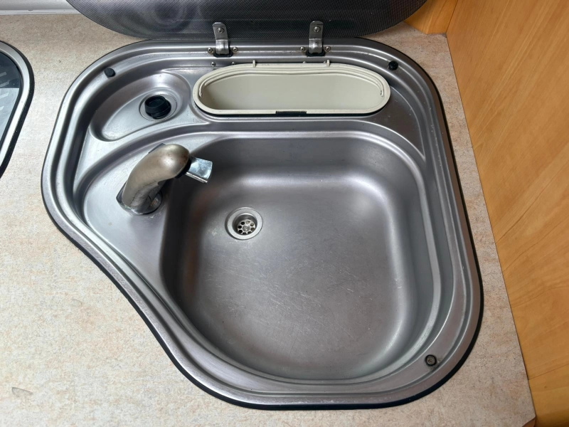 LMC Liberty 618 TI Automaat,XLGarage,Airco  foto: 13