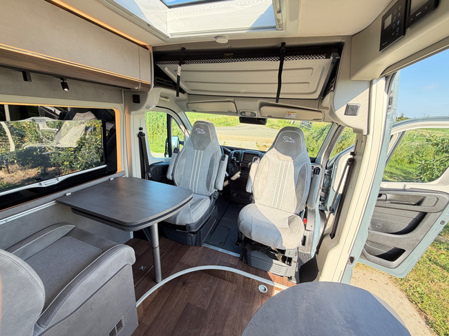 Pössl Summit Shine 640 R Automaat 180PK Vol Opties! Adaptieve Cruise Control/Trekhaak/Carplay/Luifel/Multiroof/MAXI CH./(Globecar) foto: 22