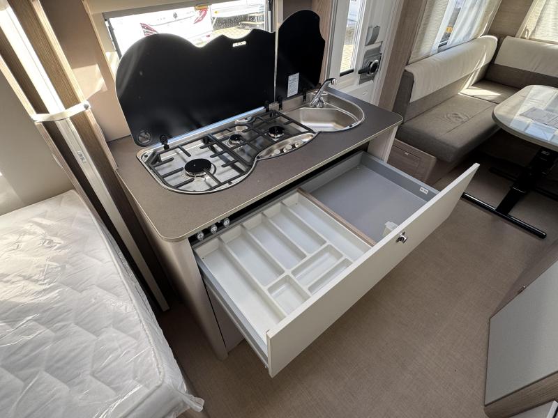 Bürstner Premio Plus 520 TL  foto: 8