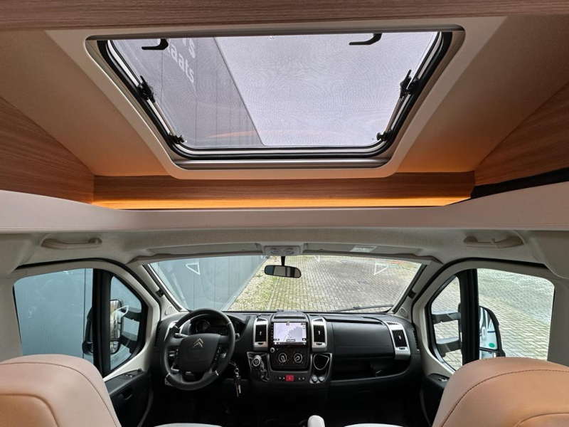 Bürstner Delfin T 690 G - navi  foto: 10