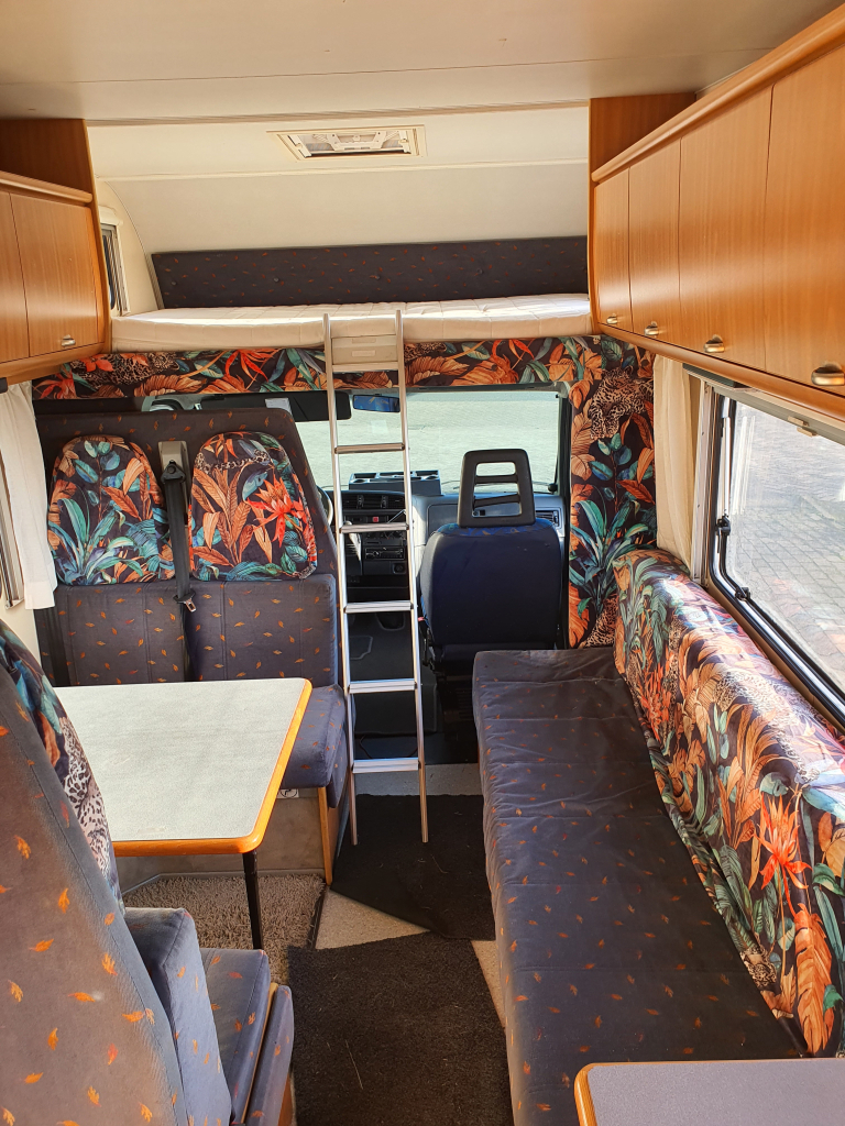 Fiat Ducato 2.8 tdi Bürstner 2 zonnepanelen 6 zitplaatsen foto: 6