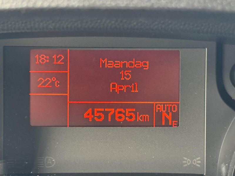 Dethleffs Globetrotter 7850 XL-I Automatik SEHR LUXURI&Ouml;S! Foto: 19