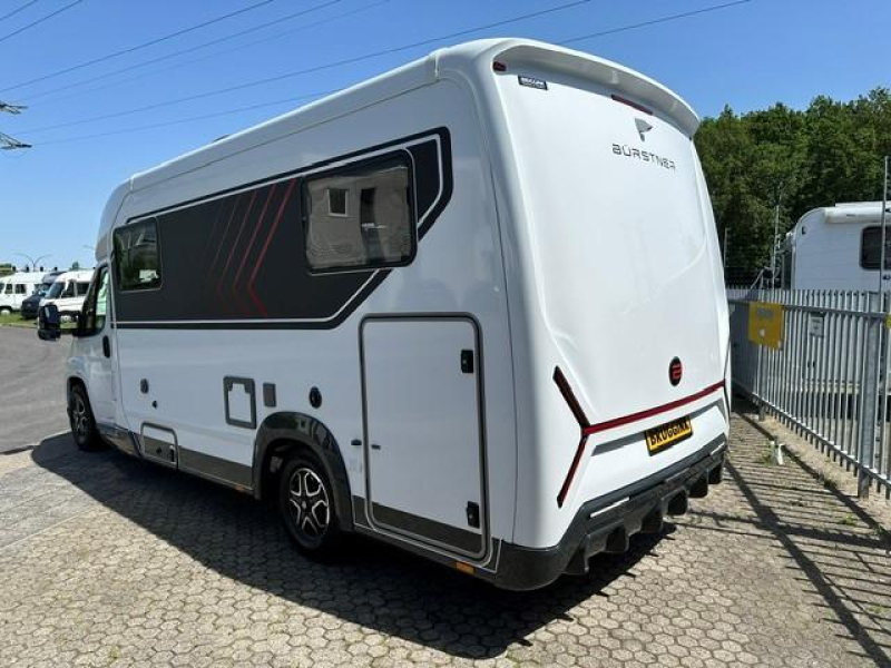 Bürstner Signature SFT 7.0 CAMPER VAN HET JAAR!  foto: 3