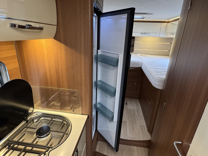 LMC Cruiser Passion 663 G CAMAS LARGAS- 7 METROS foto: 9