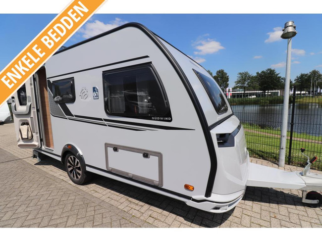 Knaus SPORT 700 UDF
