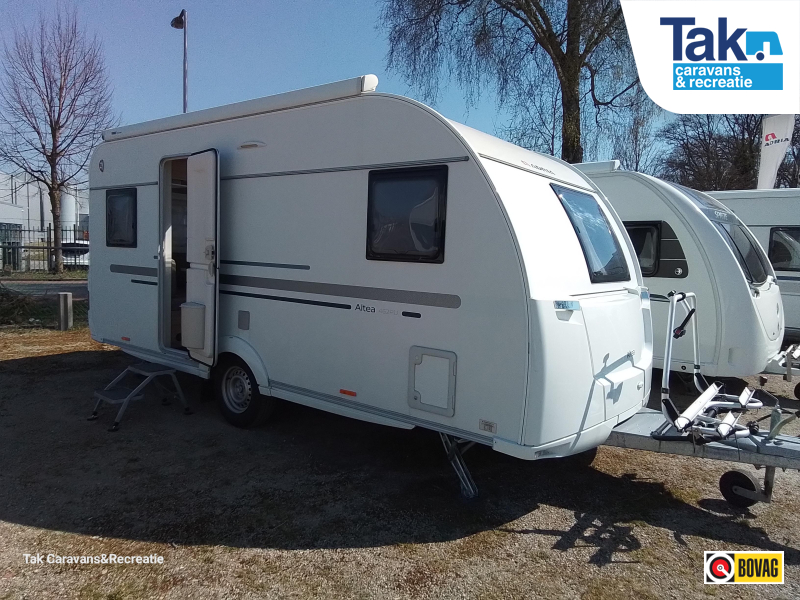 Adria Altea 462 PU Fransbed zeer netjes. 