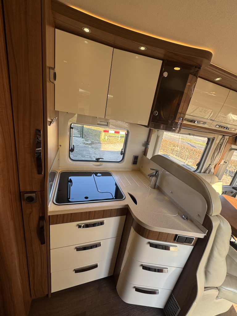 Hymer B680 Starline photo : 10