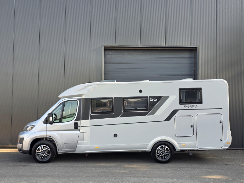 Adria Compact DL 60 Years Edition Foto: 4