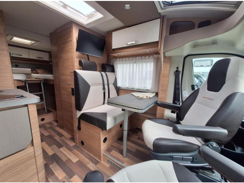 Weinsberg CaraCompact 600 MEG - BTW VERREKENBAAR!  foto: 7