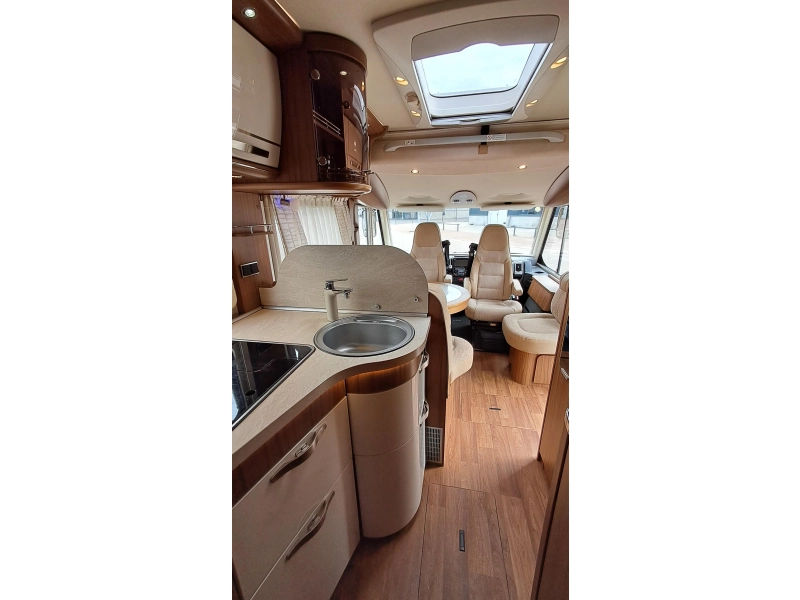 Hymer B 588 Airco / enkel bedden/ E&P  foto: 8