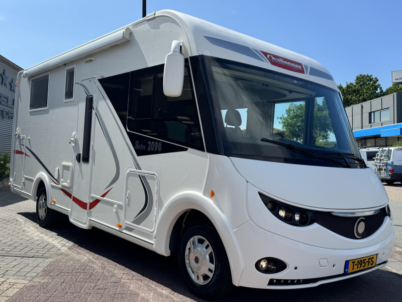 Challenger Sirius 2098 Queensbed-Hefbed-2X Airco