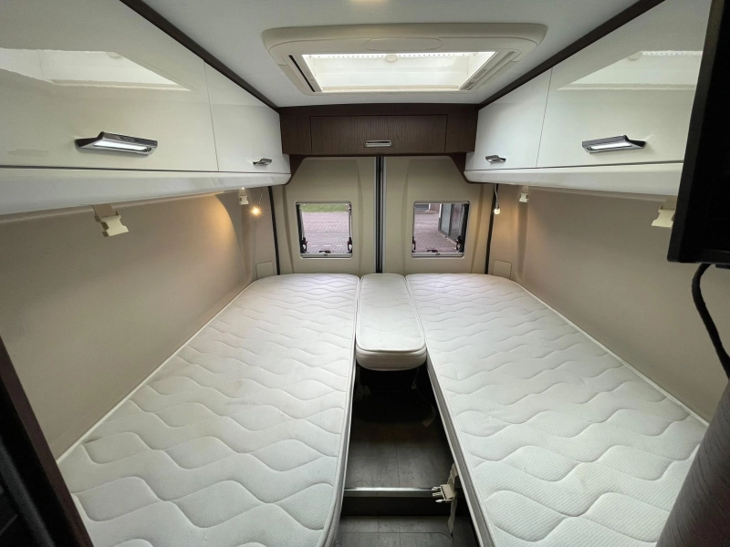Karmann Davis 620 Single Beds Automatic photo: 13