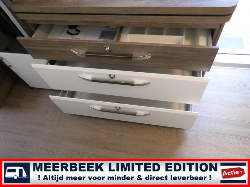 Hobby Excellent Edition 495 UL 4849,=KORTING AIRCO+MOVER  foto: 15