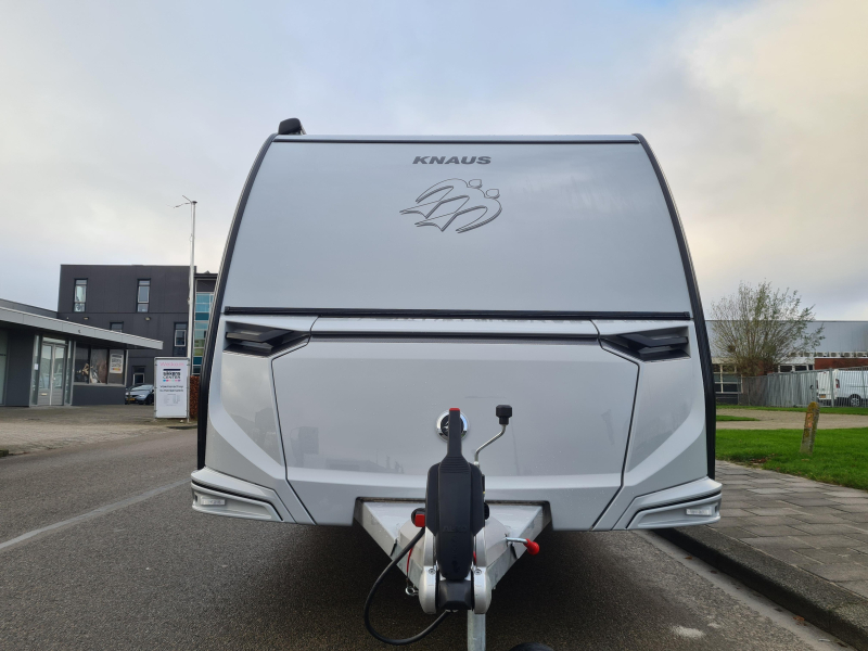 Knaus Sudwind 60 Years 500 EU Met luifel en vloerverw.  foto: 8