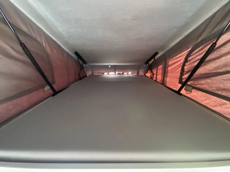 Volkswagen California 4 T 4 pers camper south camp  foto: 5
