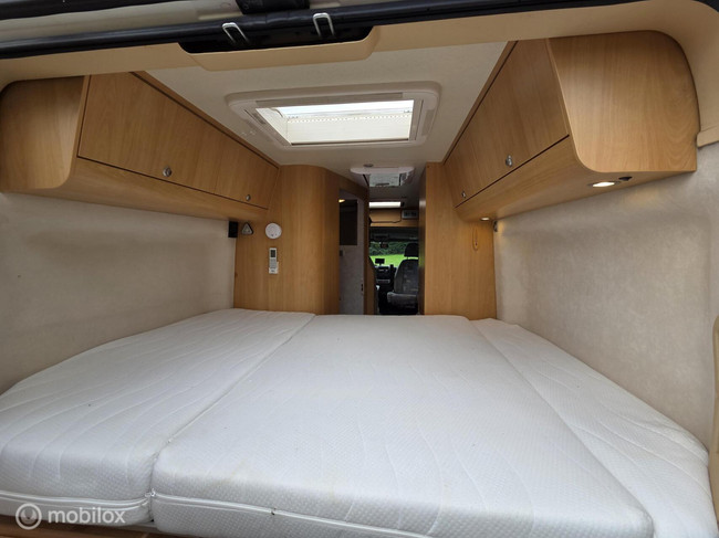 Adria Twin bus camper 2008 ☆2x Airco-Towbar-Solar-Euro4☆ photo: 16
