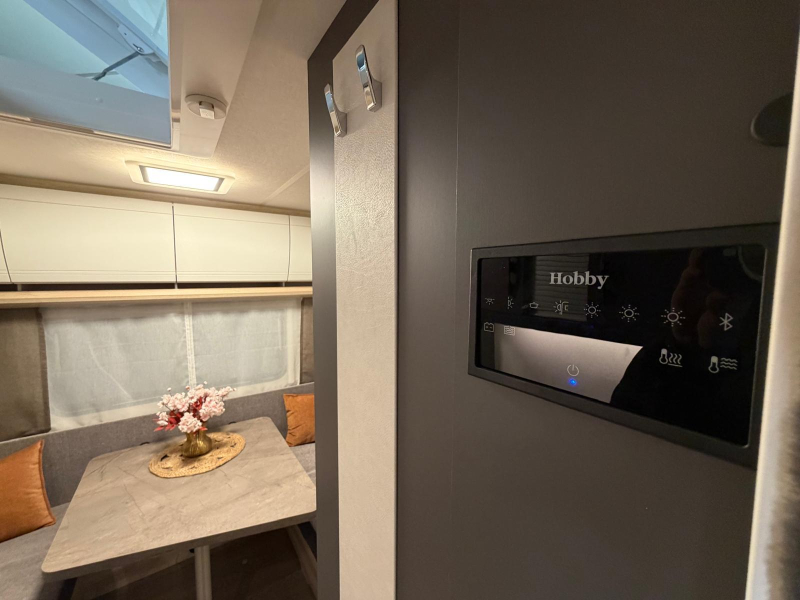 Hobby De Luxe 400 SFE foto: 10