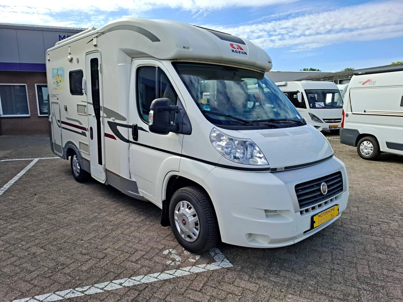 Adria Compact SP Zonnepaneel|Fietsendrager 