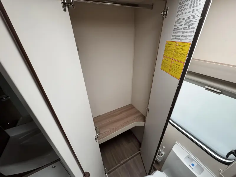 Sprite Mondial 420 SE Mover,awning,shower cabin. photo: 10