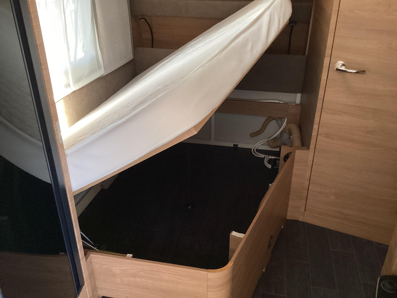 Tabbert Da Vinci 490 TD Mover/underfloor heating photo: 16