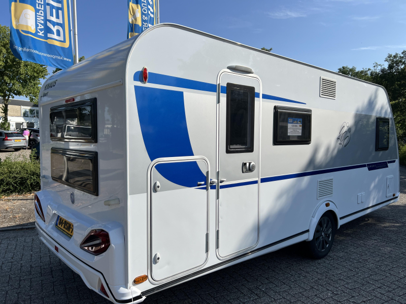 Knaus Sport Silver Selection 540 FDK lit superpos&eacute;, 5 personnes photo : 1