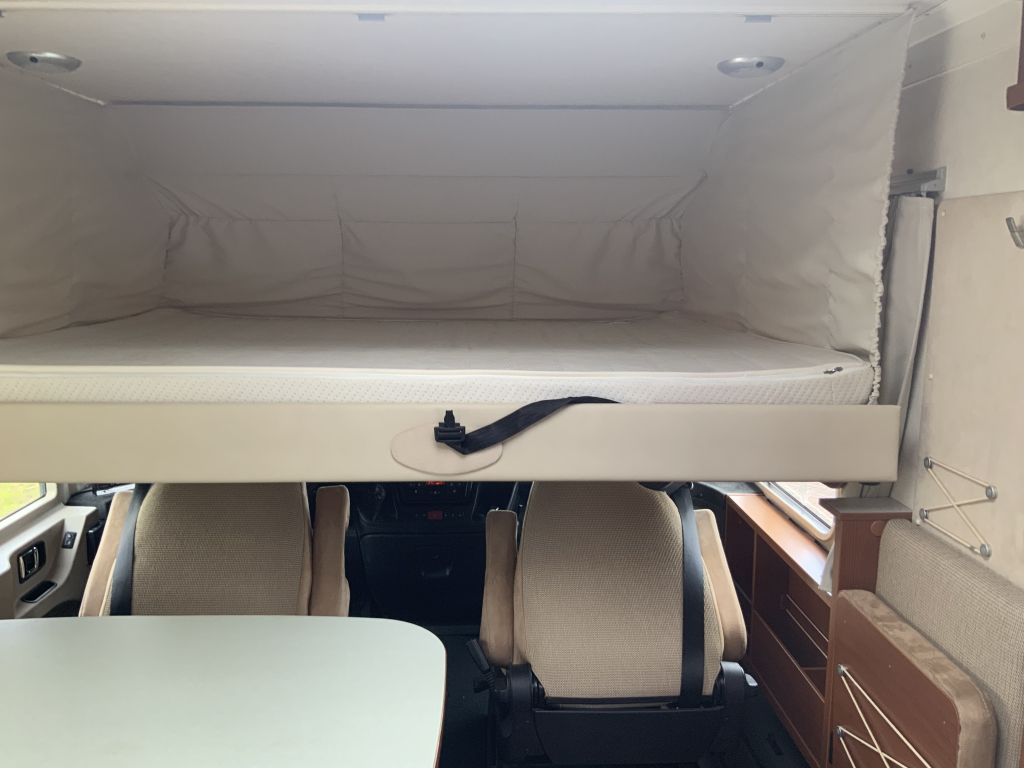 Hymer Exsis-I 674 EX 2.3 MultiJet 160 PK,Integraal,Motor-airco, 2 Lengte-bedden, Hef-bed, Garage, Trekhaak, etc, etc. Camper centrum on the road  foto: 11