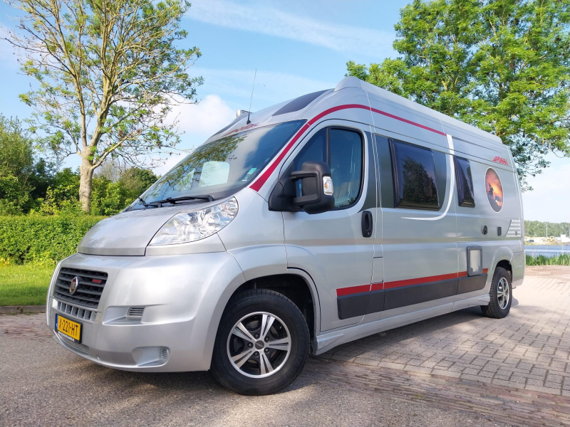 Pössl 2 Win 599 BUS 3.0 liter 180pk automaat  foto: 13