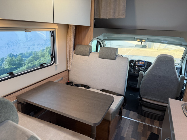 Weinsberg CaraHome 650 DG / Gratis Stalling foto: 11
