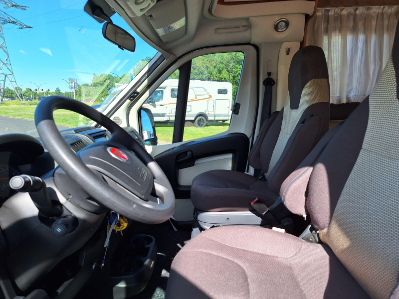 Hymer Tramp 704 SL 2 APARTE BEDDEN-180PK  foto: 13