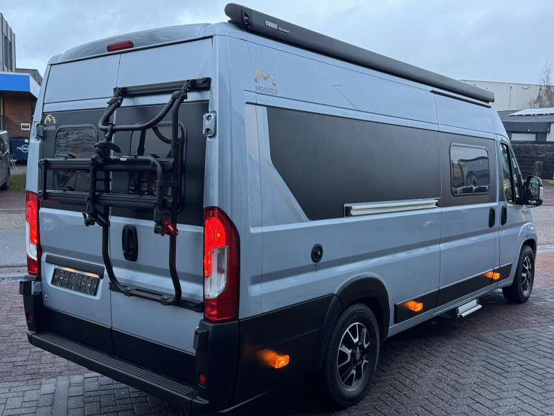 Mooveo VAN 63DBL-Dise&ntilde;o &uacute;nico foto: 2