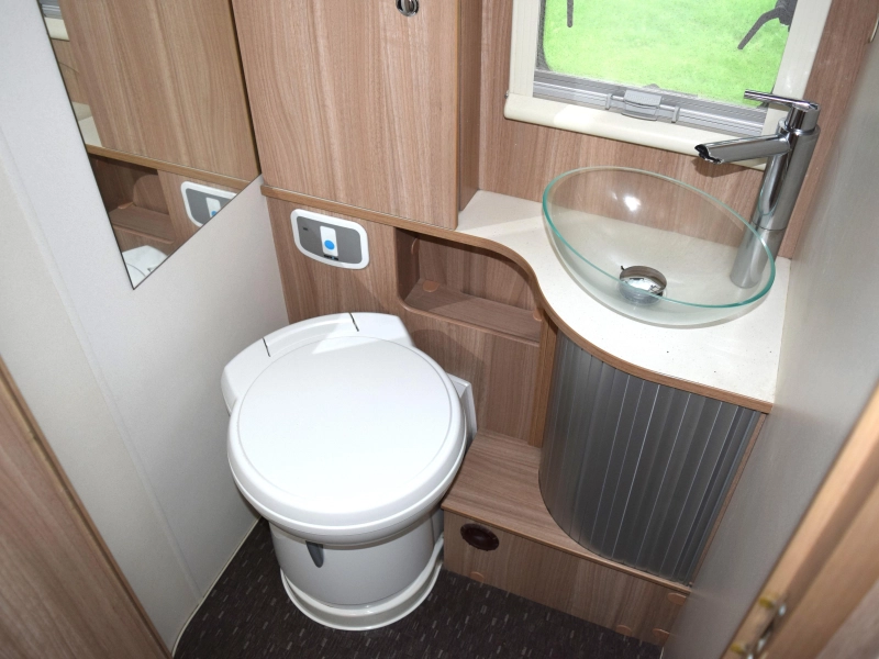 Adria Matrix Axess M 680 SL Foto: 16