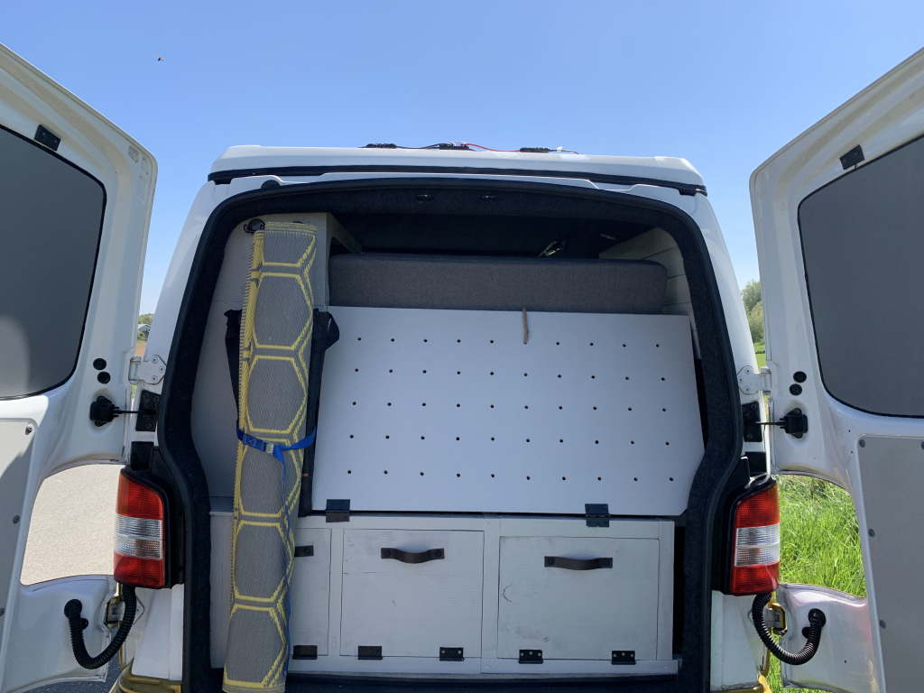 VOLKSWAGEN TRANSPORTER foto: 22