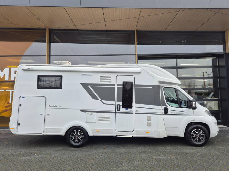 Adria Matrix 650 DL Face to face Foto: 5