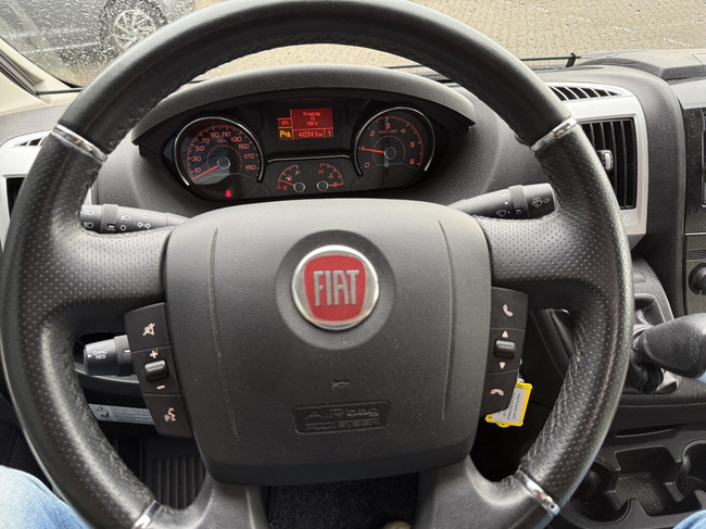 Pössl Roadstar 600L Automaat Lengtebedden foto: 17
