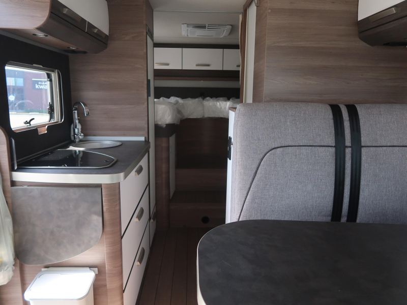 Knaus L!ve I 650 MEG AUTOMATIK 160 PS KLIMAANLAGE Foto: 3