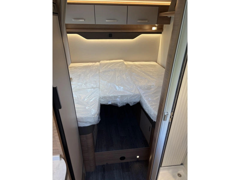 Knaus L!ve Ti 650 MEG Camas individuales bajas 180cv foto: 13