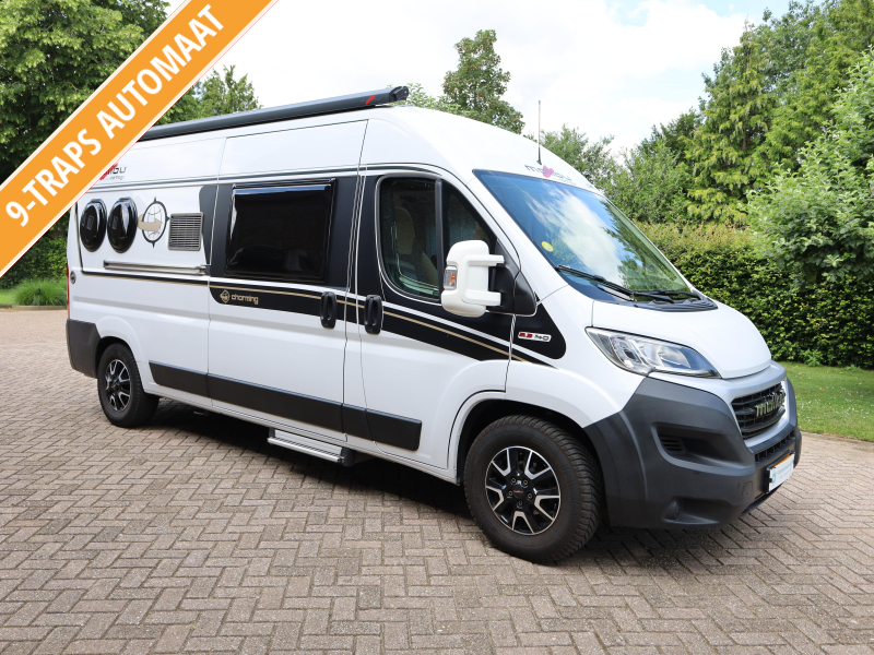 Malibu Van Charming 600 DB automaat | trekhaak