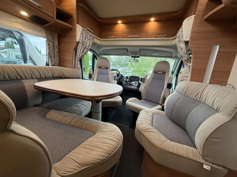 Carthago Chic C-Line T 4.9 LE -VOLL MIT ZUBEH&Ouml;R Foto: 1