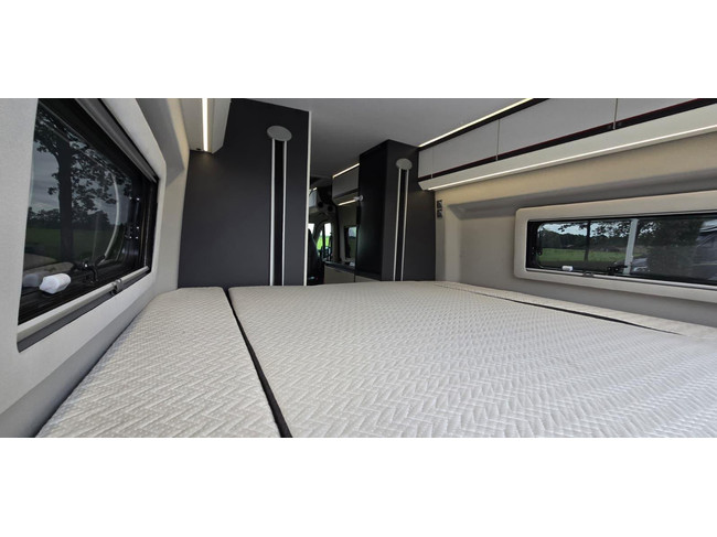 Adria Twin 640 SGX Sports photo : 16