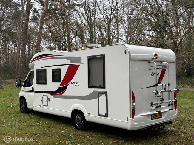 Bürstner Ixeo Time it 734 Fiat 2.3 131pk Euro 5 | Queensbed | Elektr.Hefbed | Aparte douche/ wc | Garage | Camera | Trekhaak | 91dkm | TO foto: 5