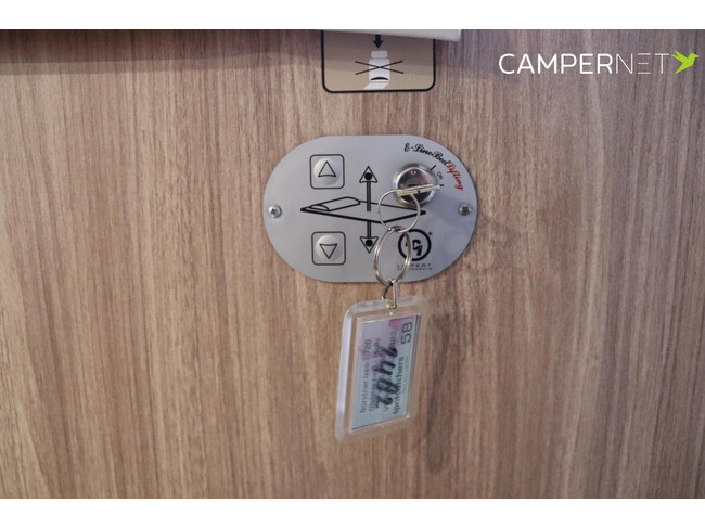 Bürstner Ixeo Time 726 G 165pk | 5e zitplaats | Zonnepanelen | Hefbed | Achteruitrijcamera| Thule lift fietsendrager | Lengtebedden | Bea foto: 23