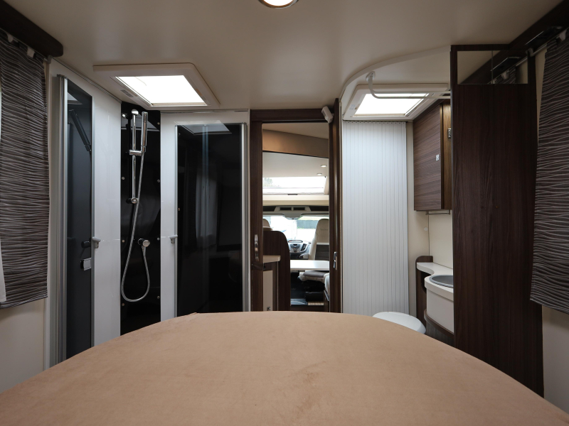 Benimar Tessoro 495 QUEENSBED + LIFT BED photo: 3
