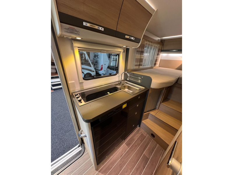Adria Compact Axess SL Lengtebedden, TV, compact  foto: 11